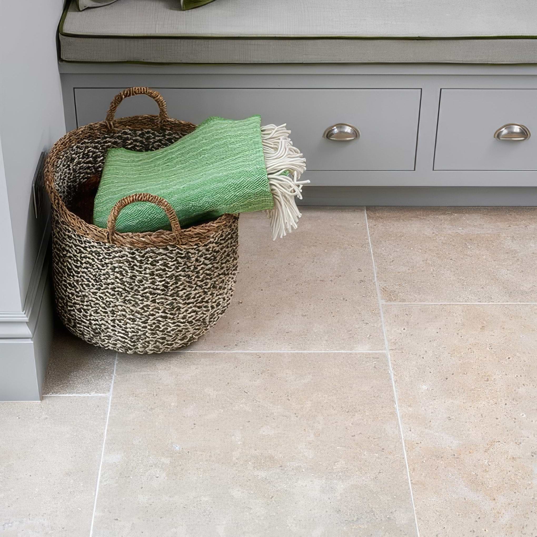 Wychwood Limestone Tumbled Finish 40 x 40cm - Hyperion Tiles