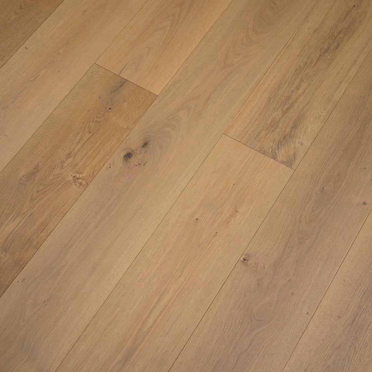 Hyperion Tiles Engineered Flooring 190 x 1900 x 14mm 2.166m2 per pack DC203 White Smoked Oak