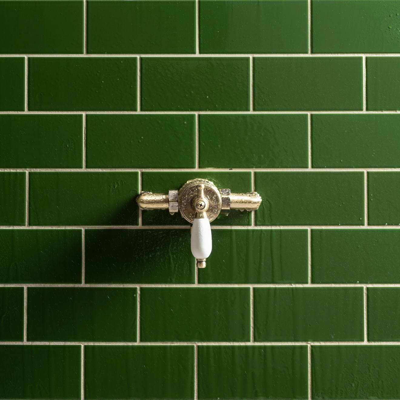 Edwardian Green Half Tile - Hyperion Tiles