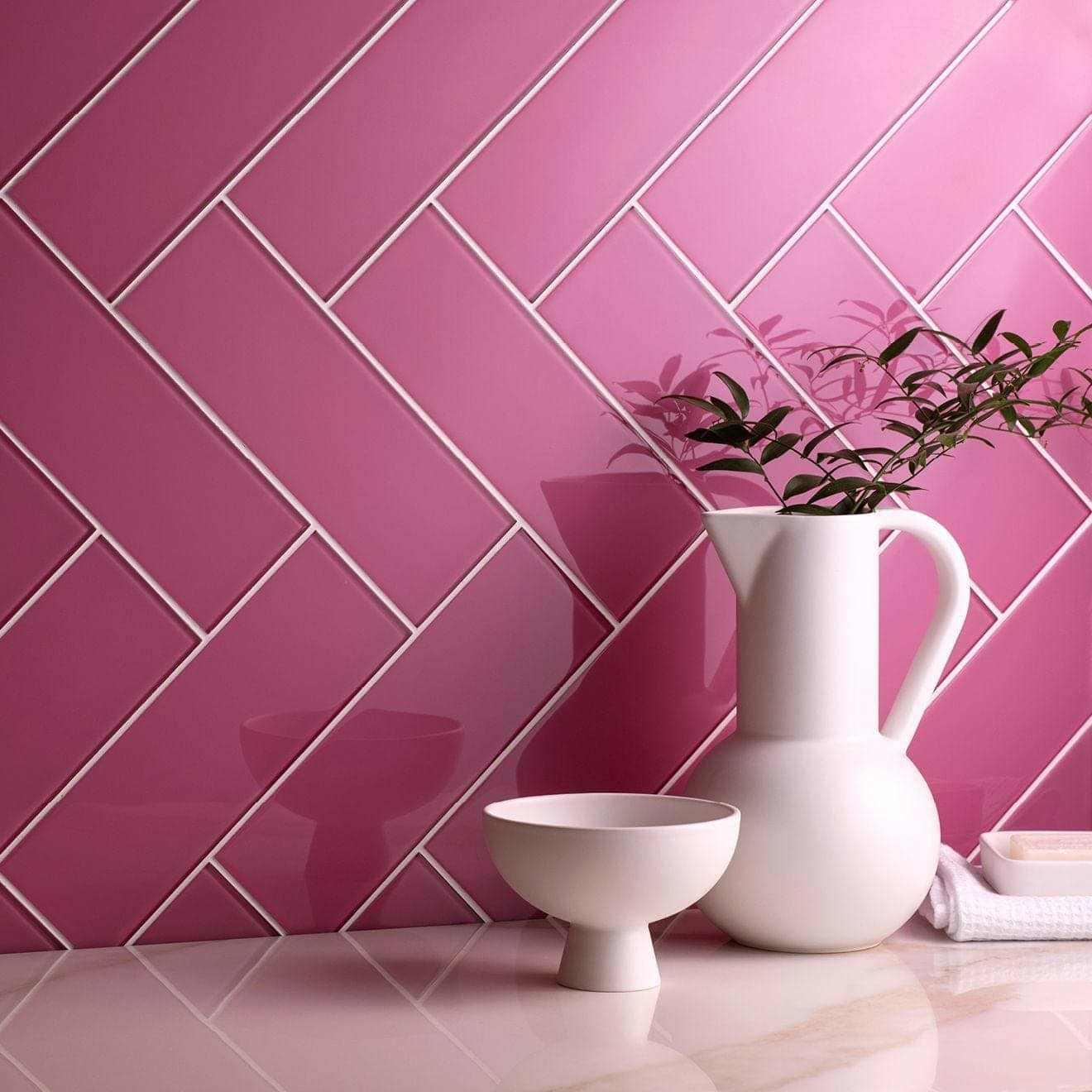 Mackenzie Clear Glass 300 x 100mm - Hyperion Tiles