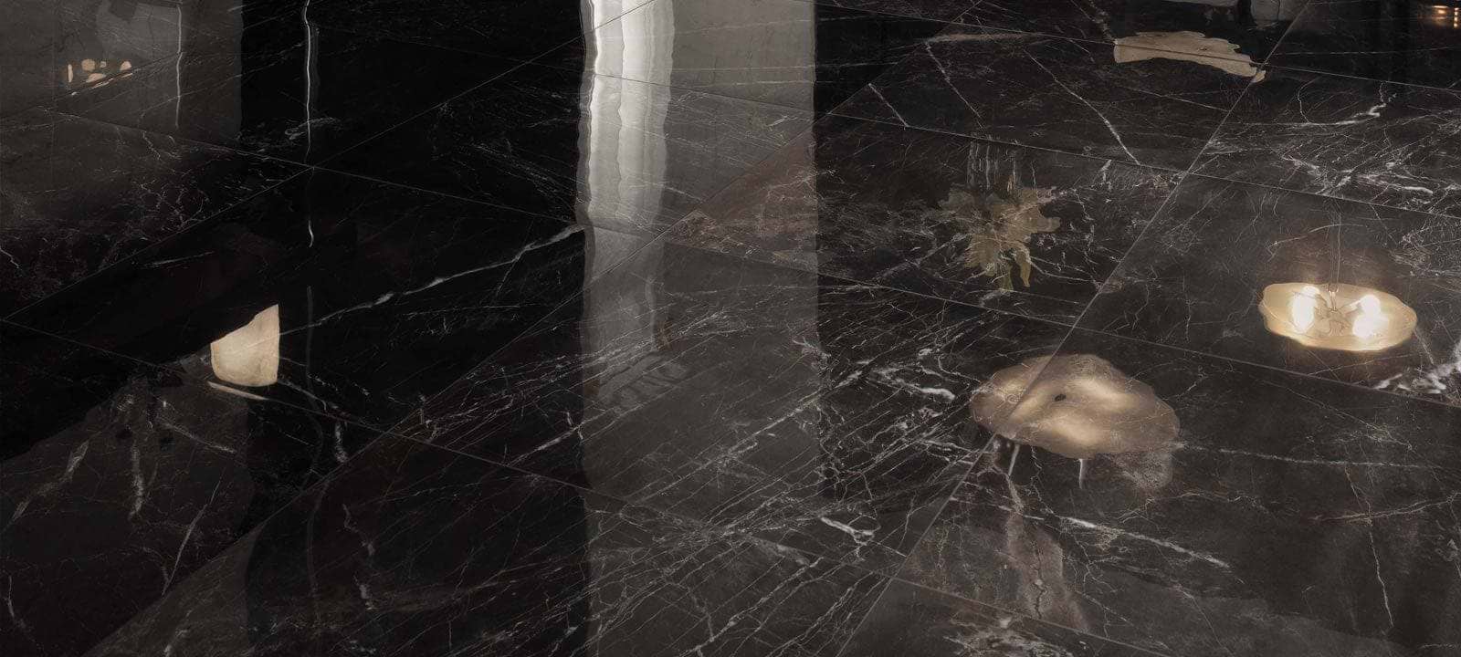 Marvel Noir Saint Laurent - Hyperion Tiles