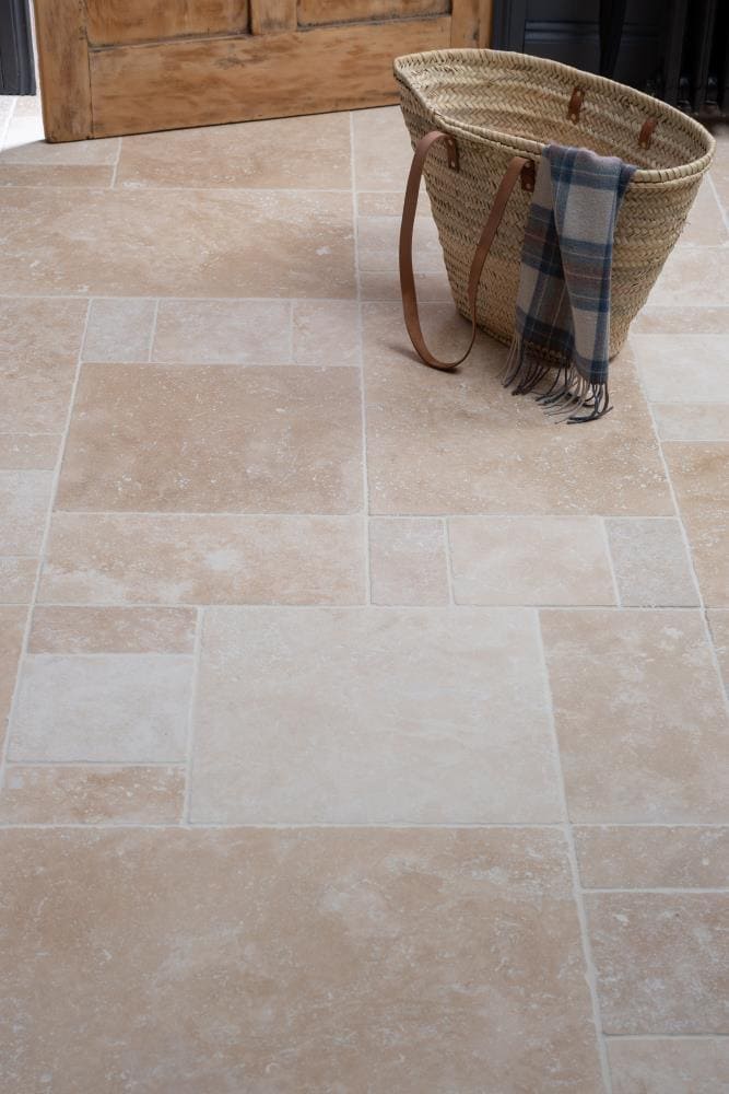 Levantine Ivory Unfilled & Tumbled Travertine 610 x 406mm - Hyperion Tiles