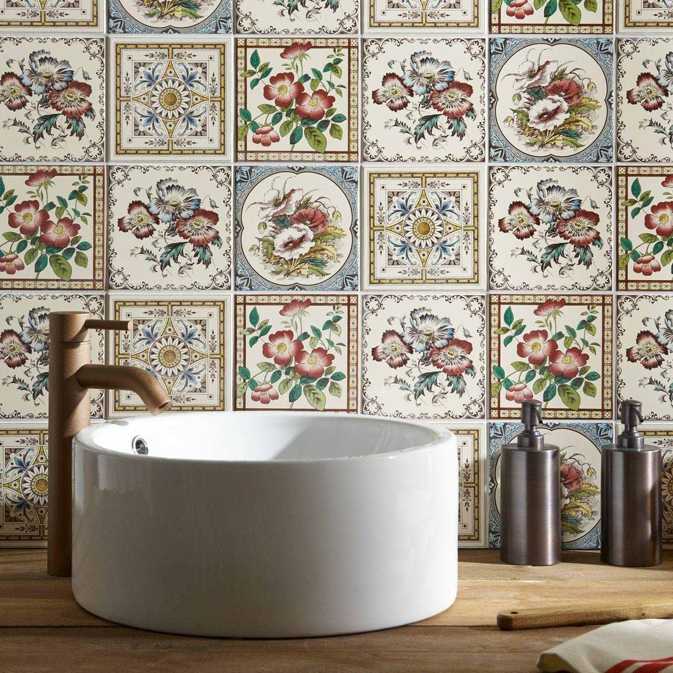 Poppies, Scroll Border Single Tile on Colonial White - Hyperion Tiles