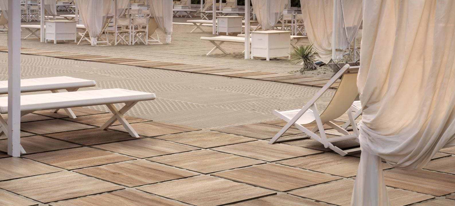 Travelling Outdoor – South Gold 20mm - Hyperion Tiles
