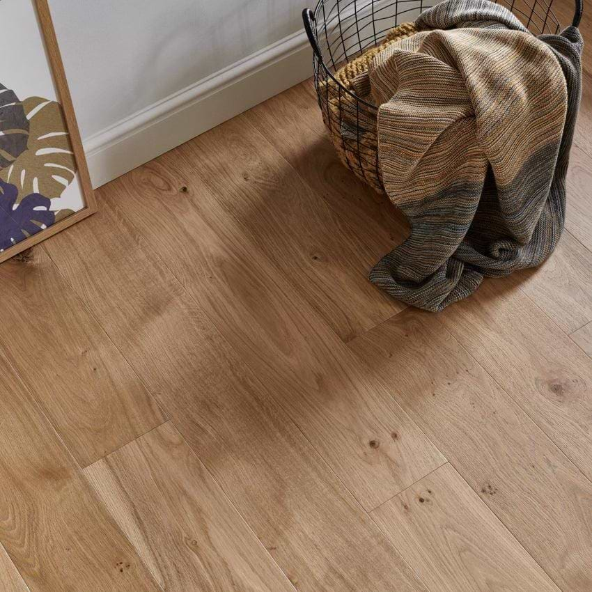 Woodpecker Flooring Wood Flooring 165 x 1220 x 7mm Lynton Natural Oak