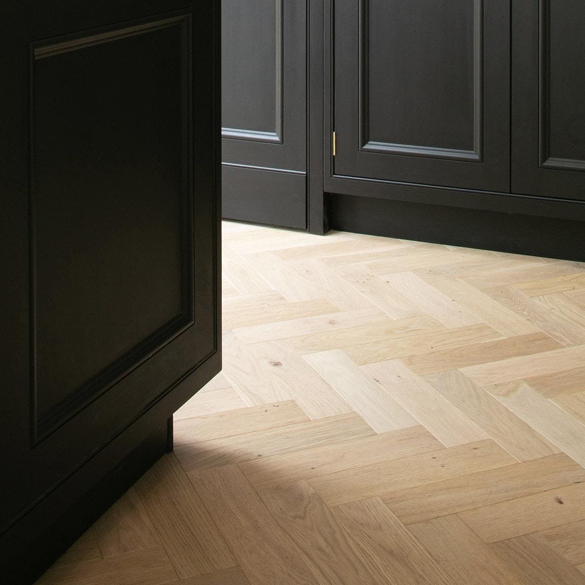 ZB204 Shore Drift Oak - Hyperion Tiles