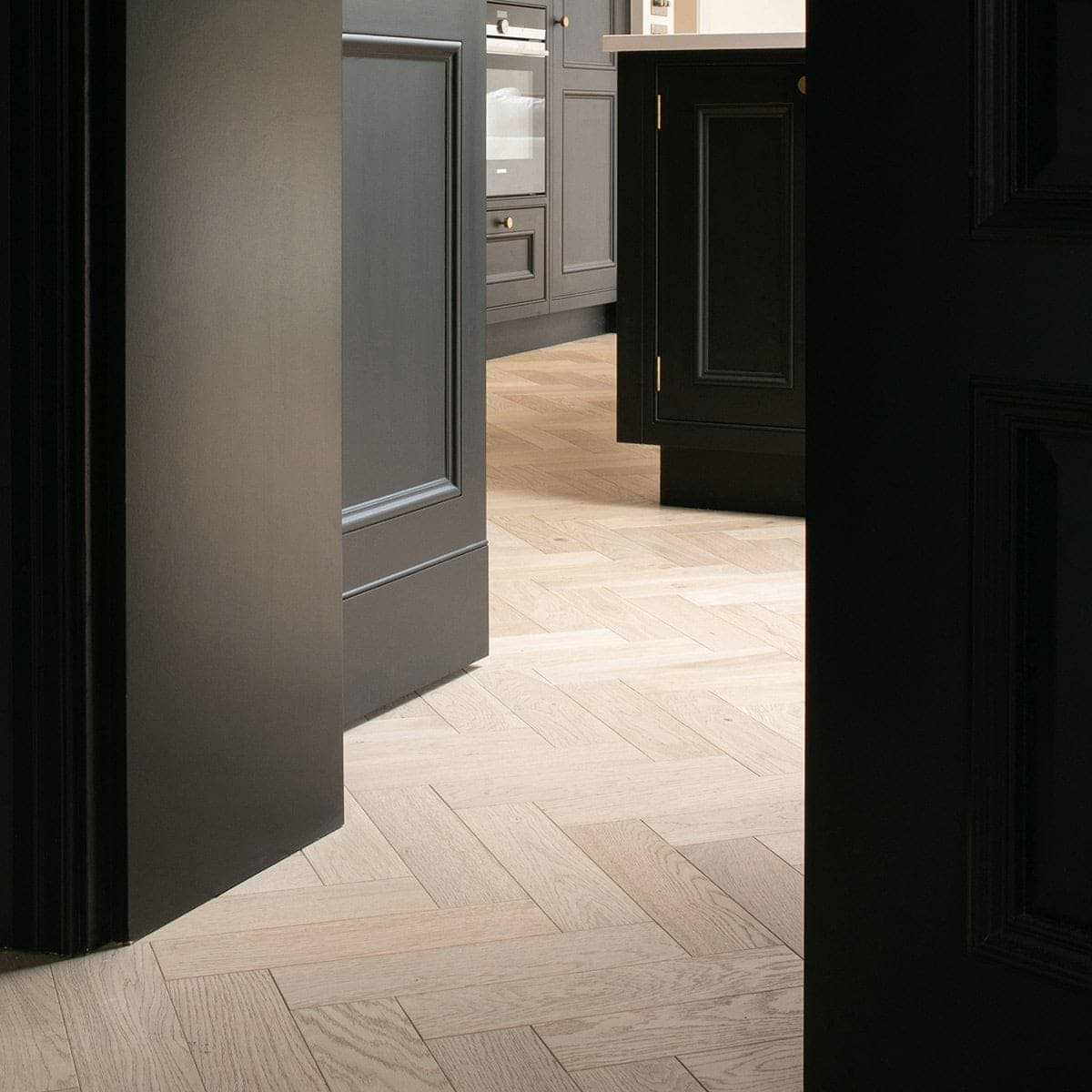 ZB204 Shore Drift Oak - Hyperion Tiles