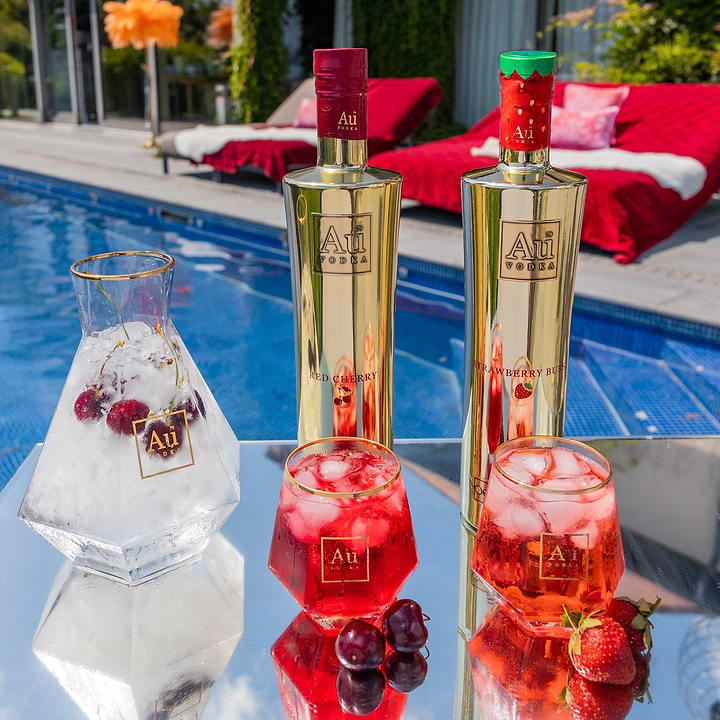 Au Vodka 2 Bottle Bundle & 2 FREE Diamond Cut Glasses