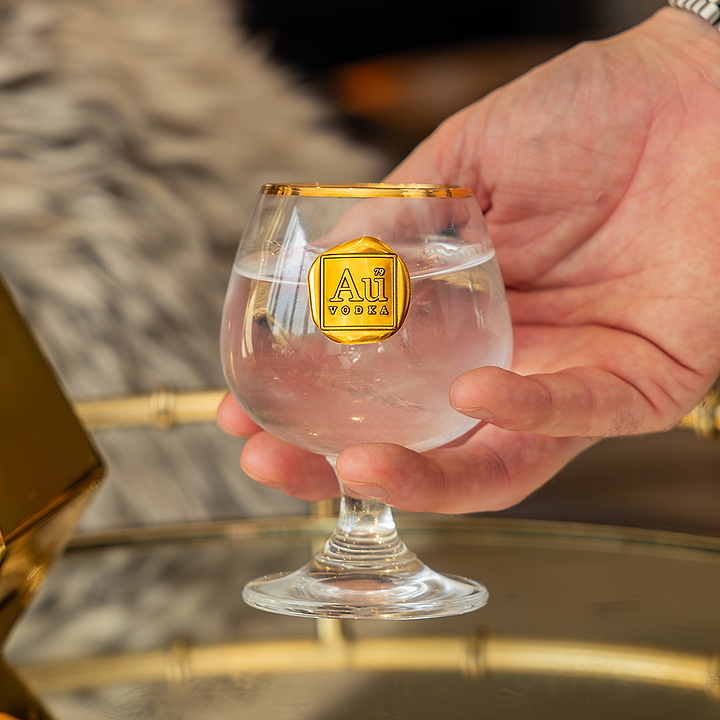 Au Stamp Glass