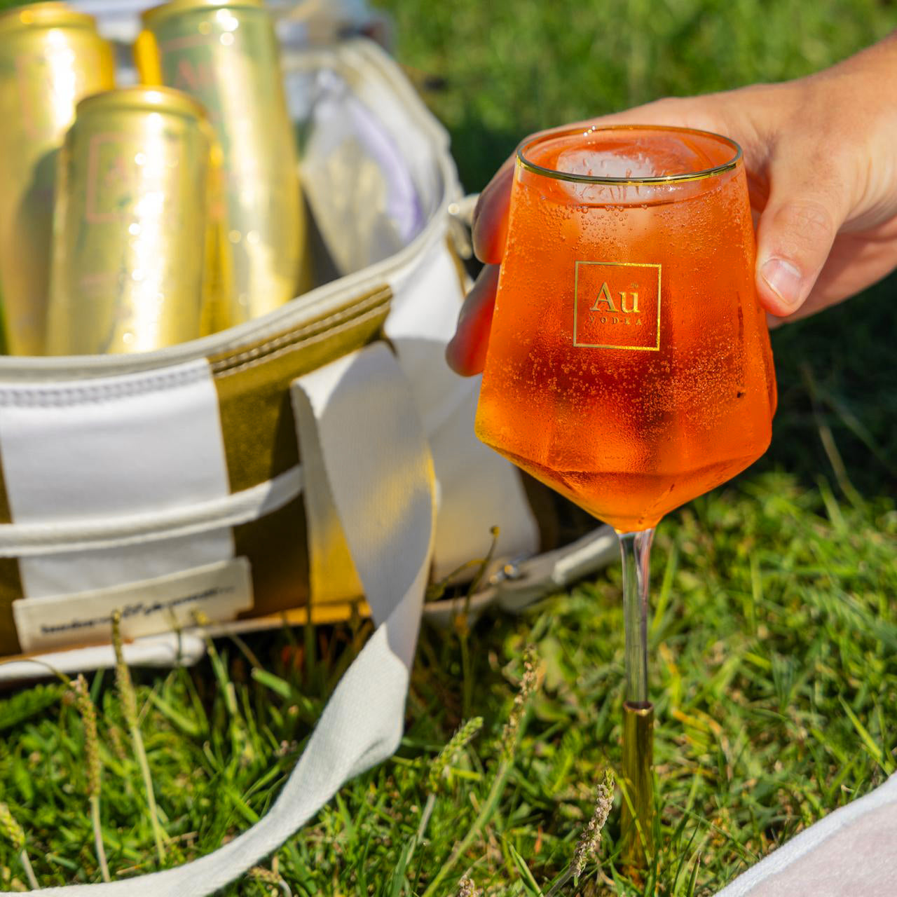 Au Picnic Glass