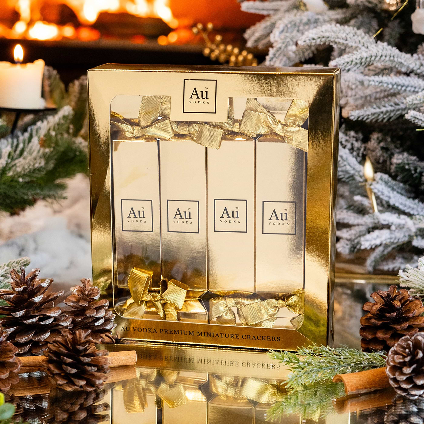 Au Gold Christmas Crackers Set