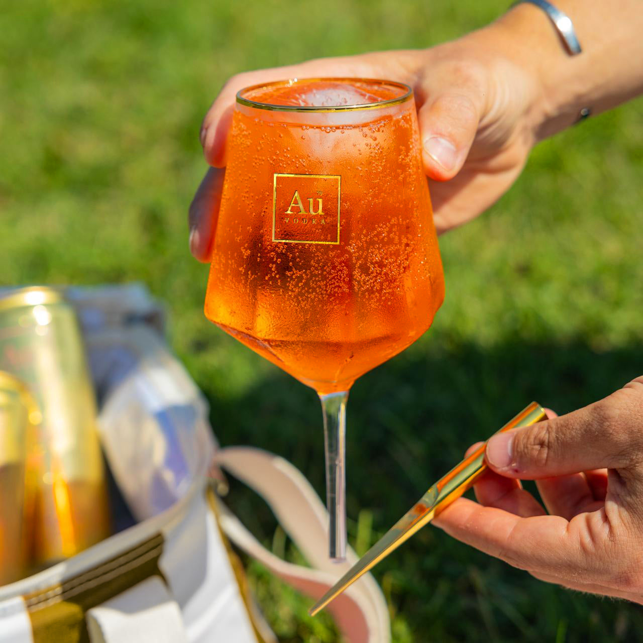Au Picnic Glass