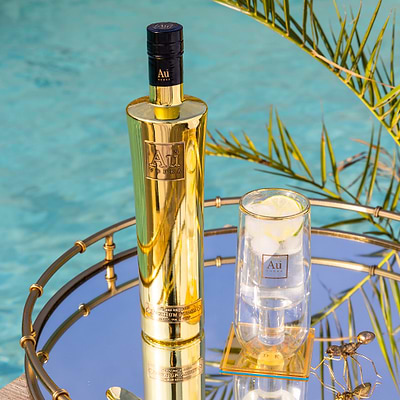 Au Vodka 70cl & Double Wall Bottle Glass Bundle