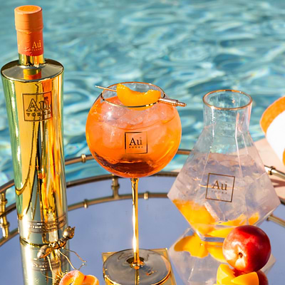 Au Vodka Juicy Peach 70cl & Any Glass