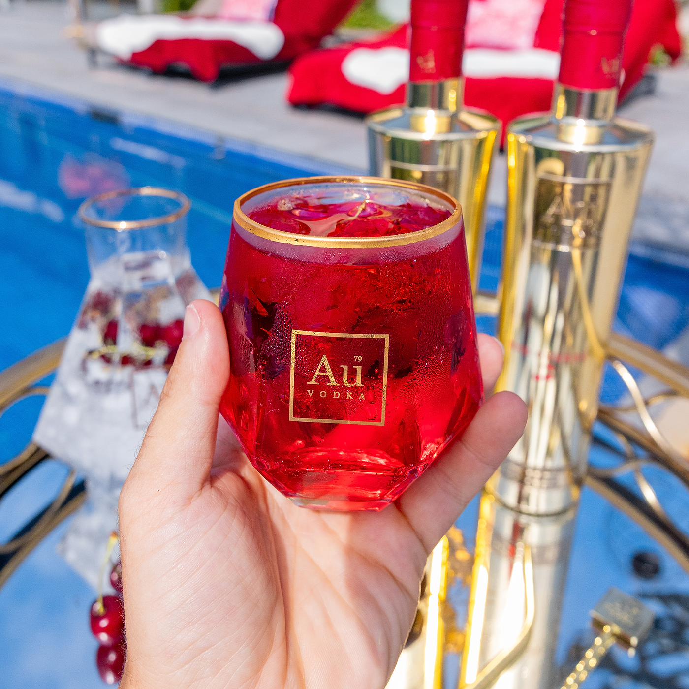 Au Vodka Red Cherry 70cl