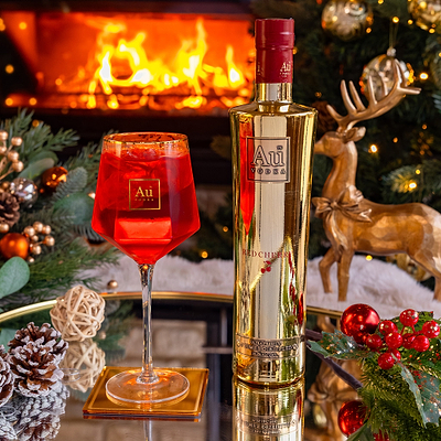 Au Vodka 70cl & Long Stem Diamond Cut Glass