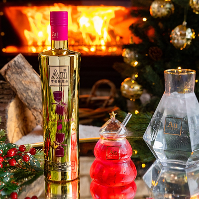 Au Vodka Christmas Edition 70cl & Christmas Tree Glass