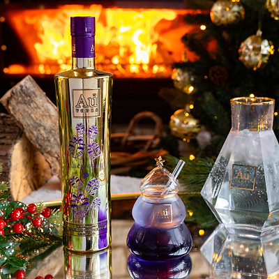 Au Vodka Christmas Edition 70cl & Christmas Tree Glass