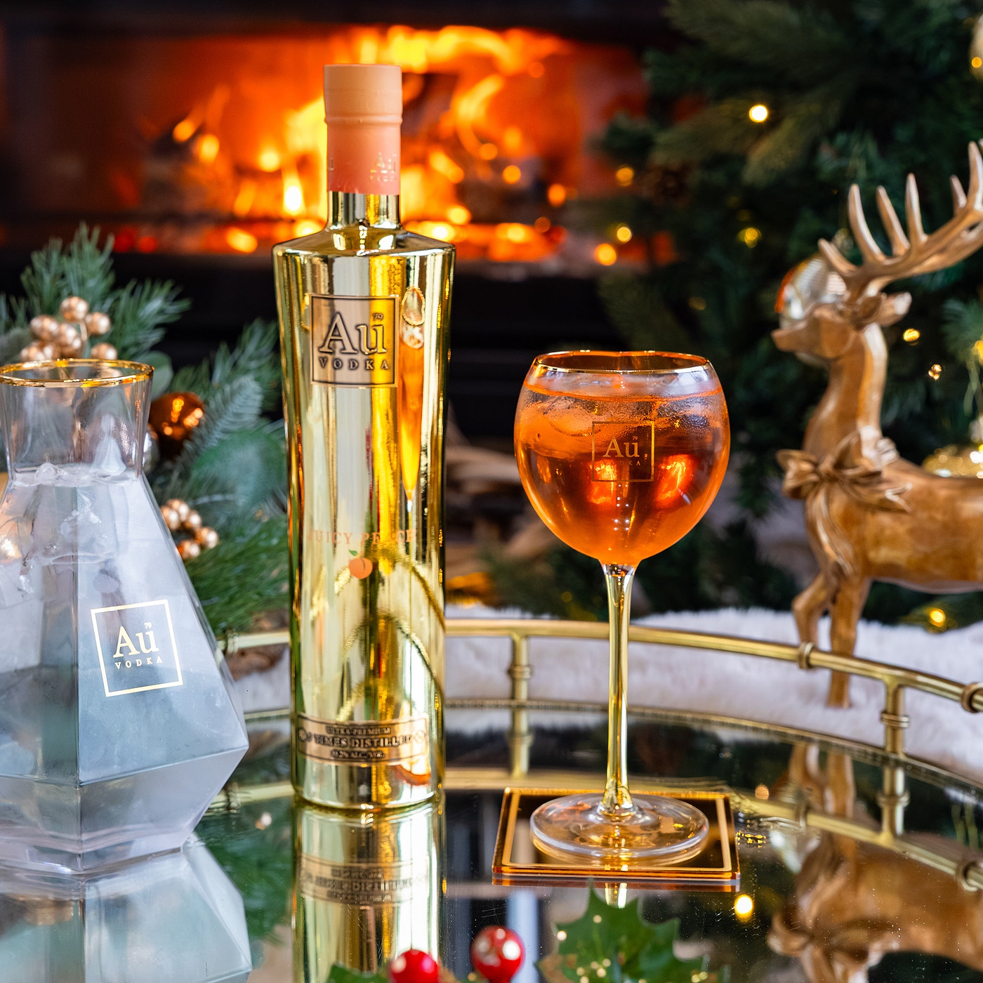 Au Vodka Juicy Peach 70cl & Peach Gold Stem Glass