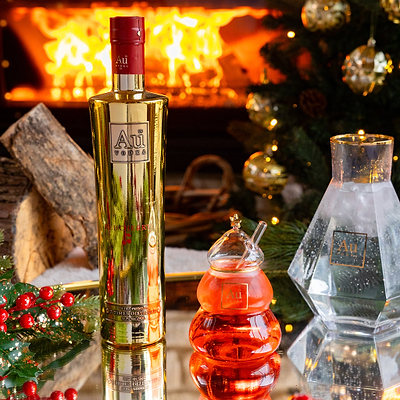 Any Au Vodka 70cl & Christmas Tree Glass