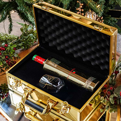 Au Vodka VIP Briefcase Set