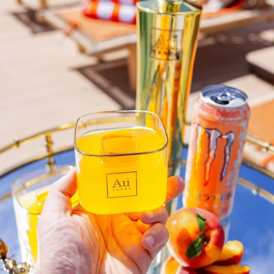 Au Vodka Juicy Peach 70cl & Bomb Glass