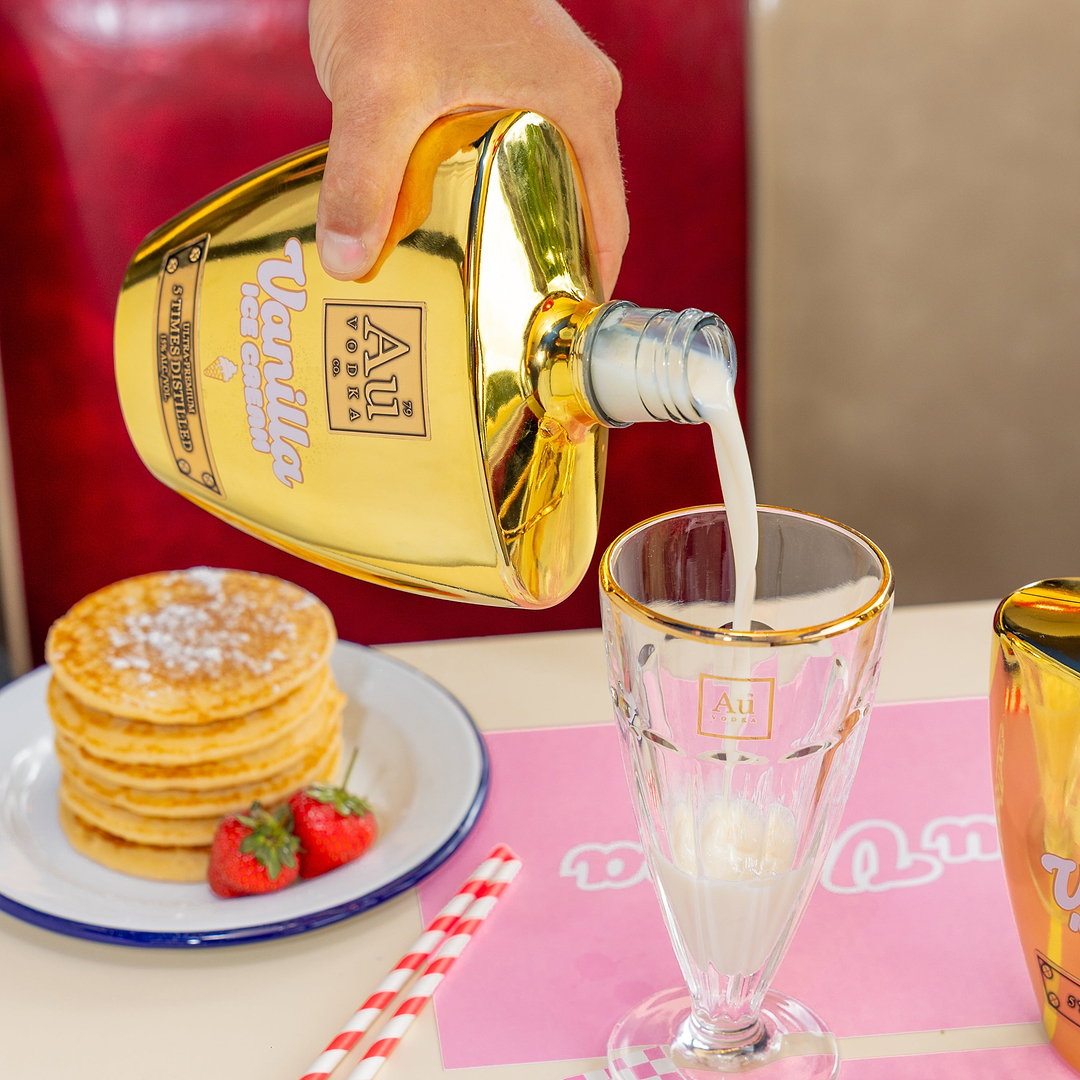 Au Vodka Milkshake Duo & FREE Sundae Glass