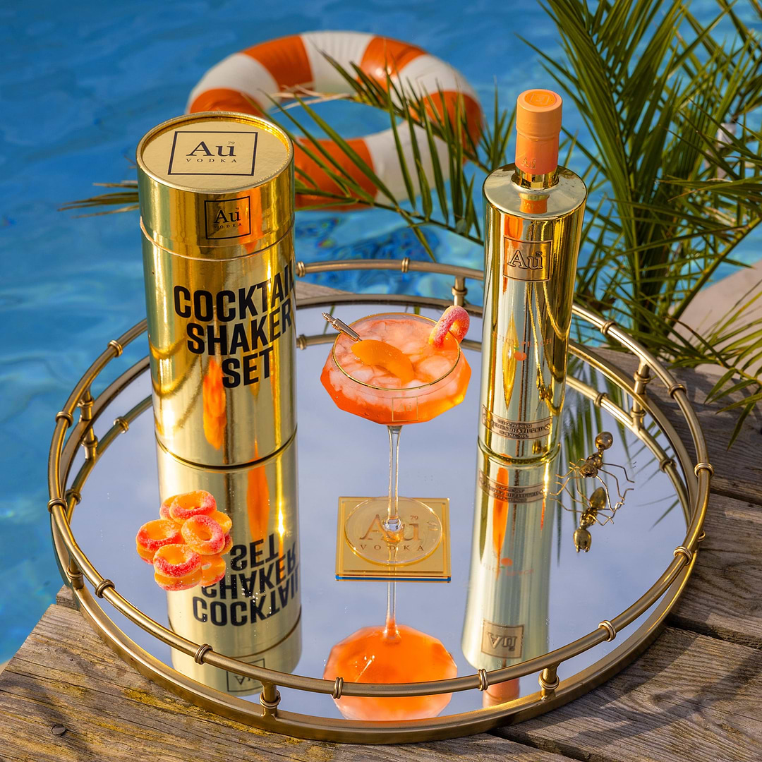 Au Vodka 750ml & Cocktail Shaker Set