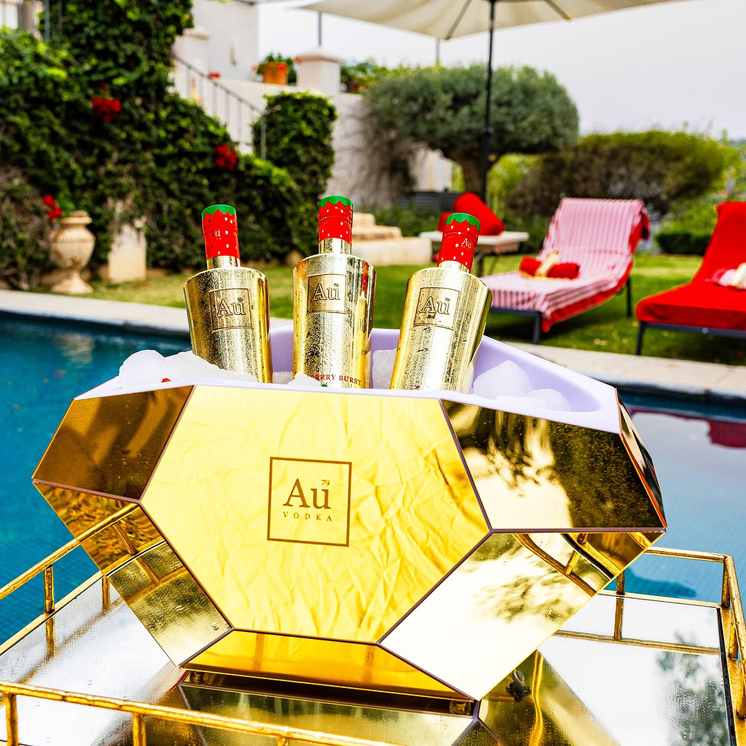 Au LED Ice Bucket & 3 Au Vodka 750ml