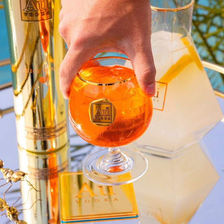 Au Stamp Glass