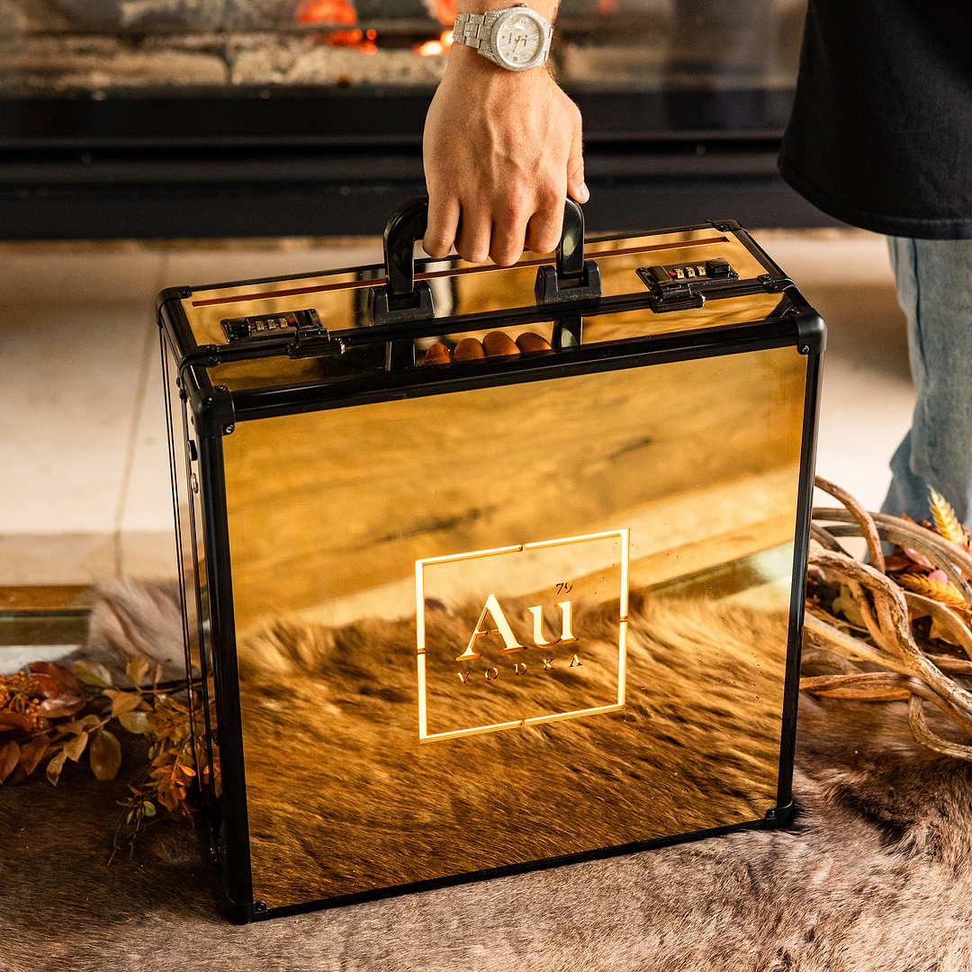 Au Vodka Light Up Case