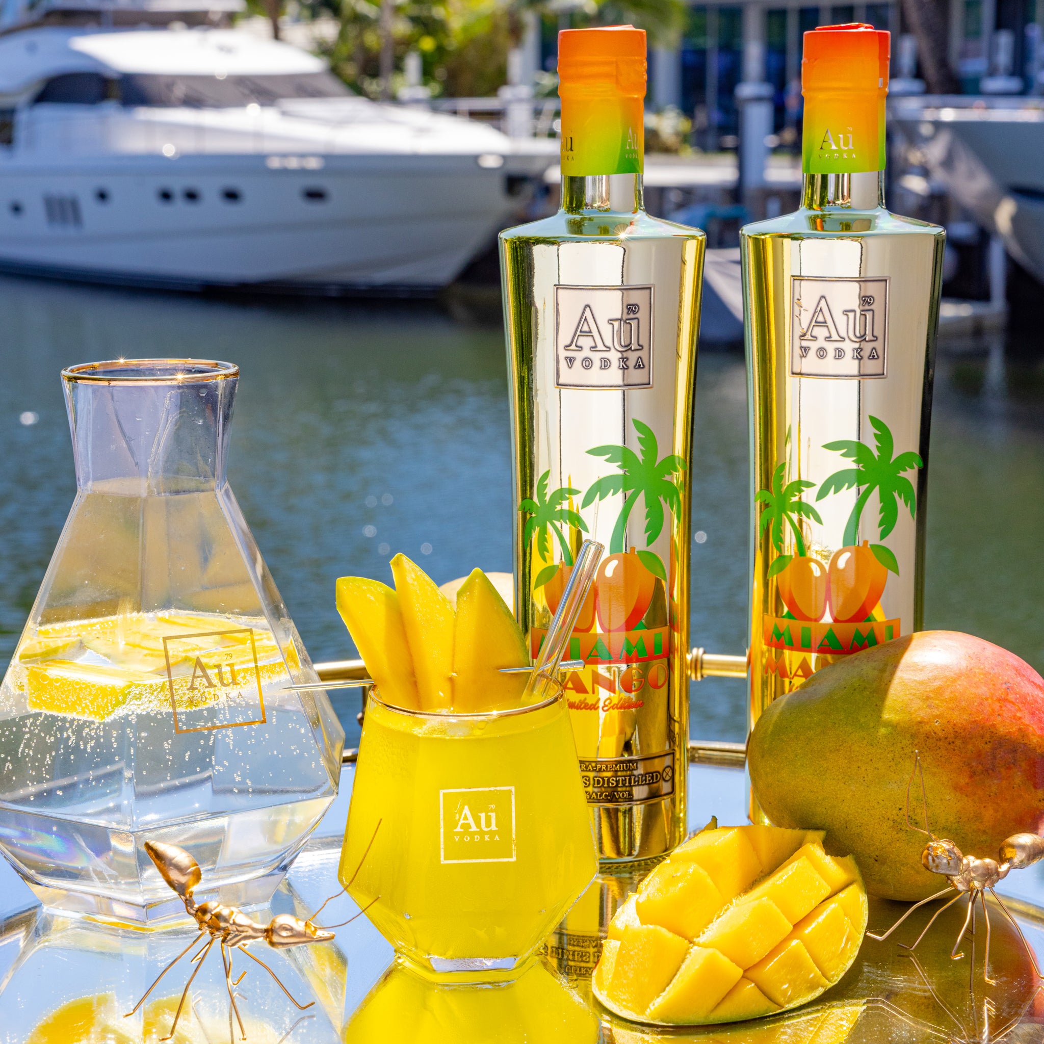 Au Vodka Miami Mango & Diamond Cut Glass