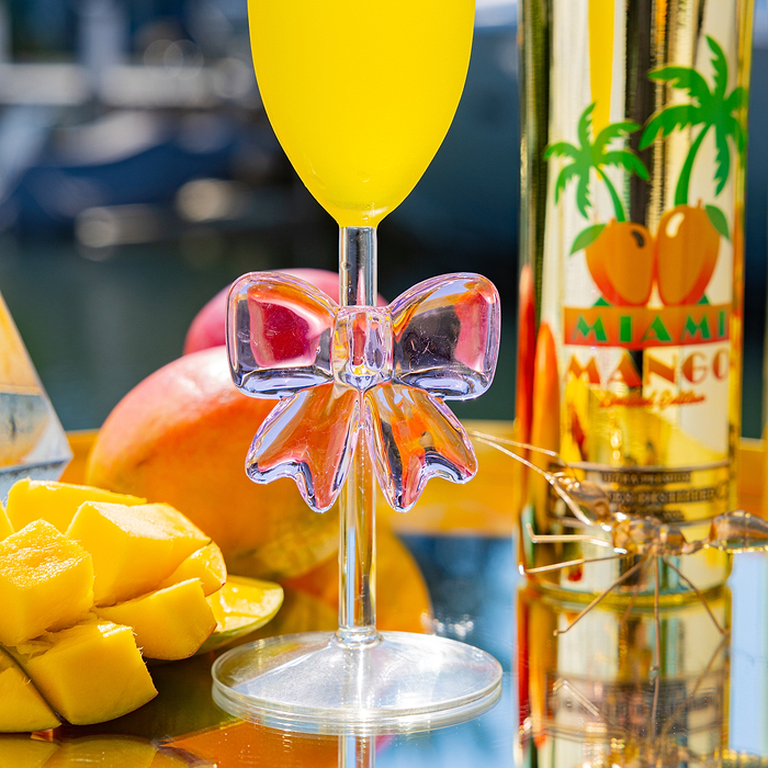 Au Vodka Miami Mango & Ribbon Glass