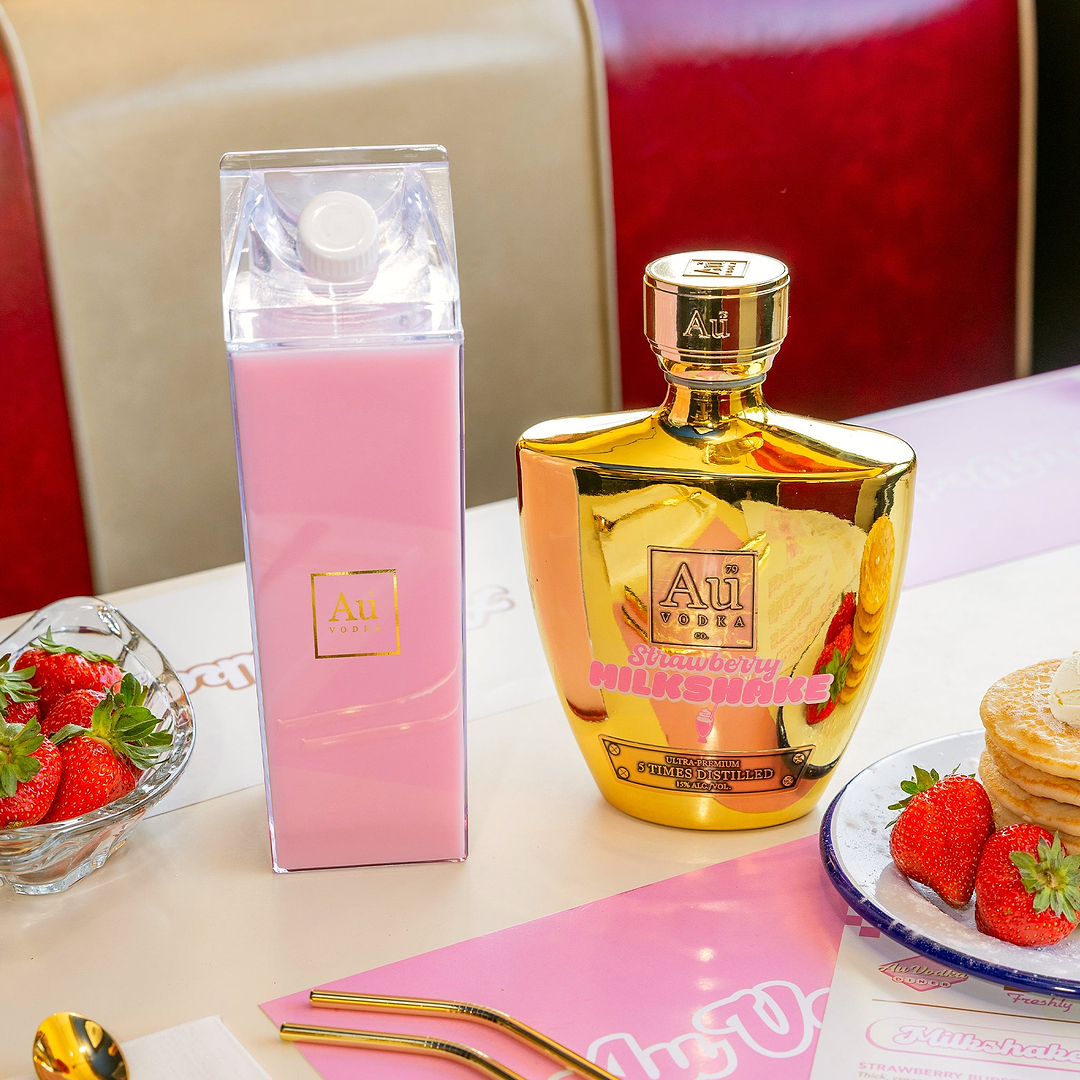 Au Vodka Strawberry Milkshake & Cocktail Carton