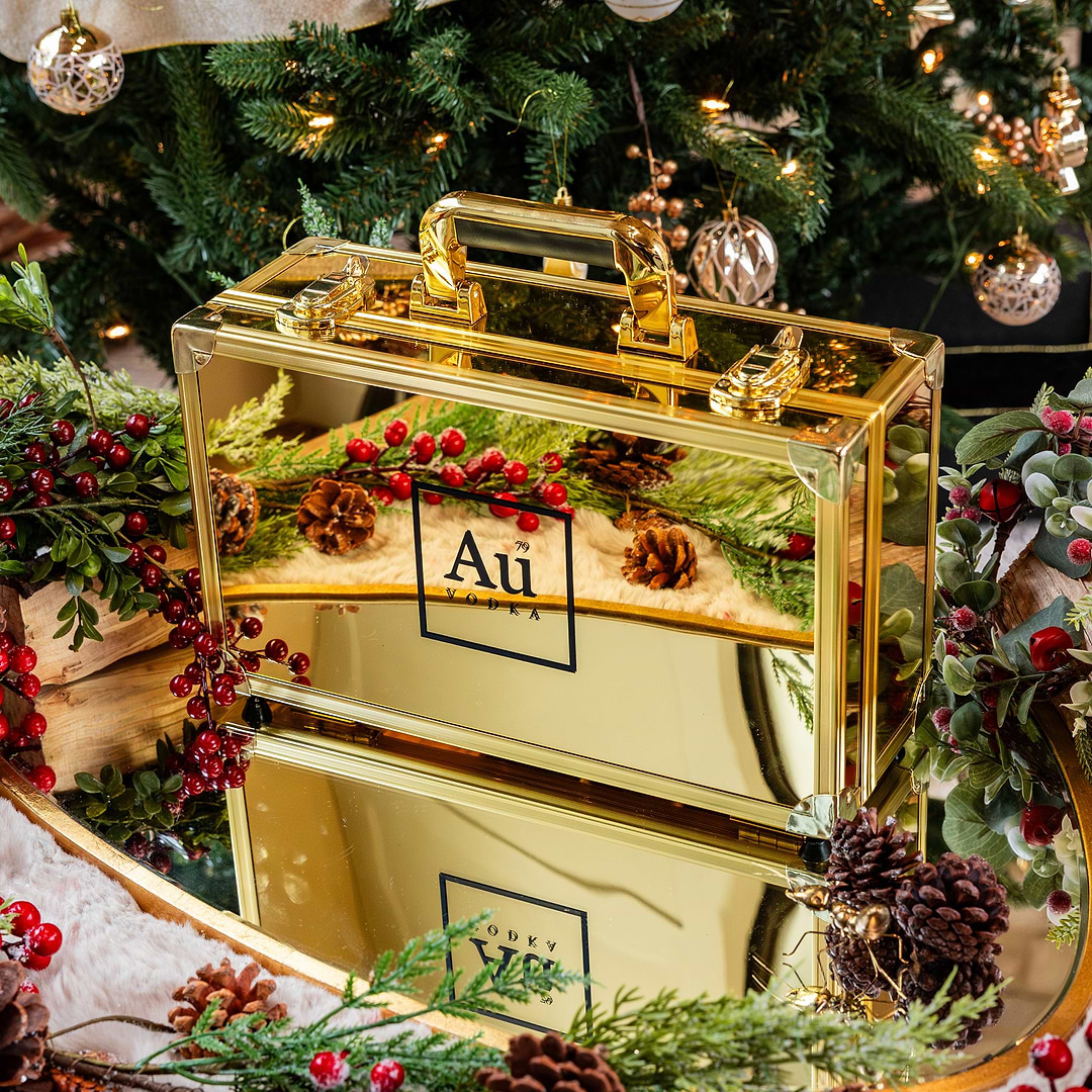 Au Vodka VIP Briefcase Set