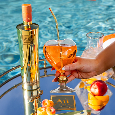 View Au Vodka Juicy Peach 70cl & Heart Glass