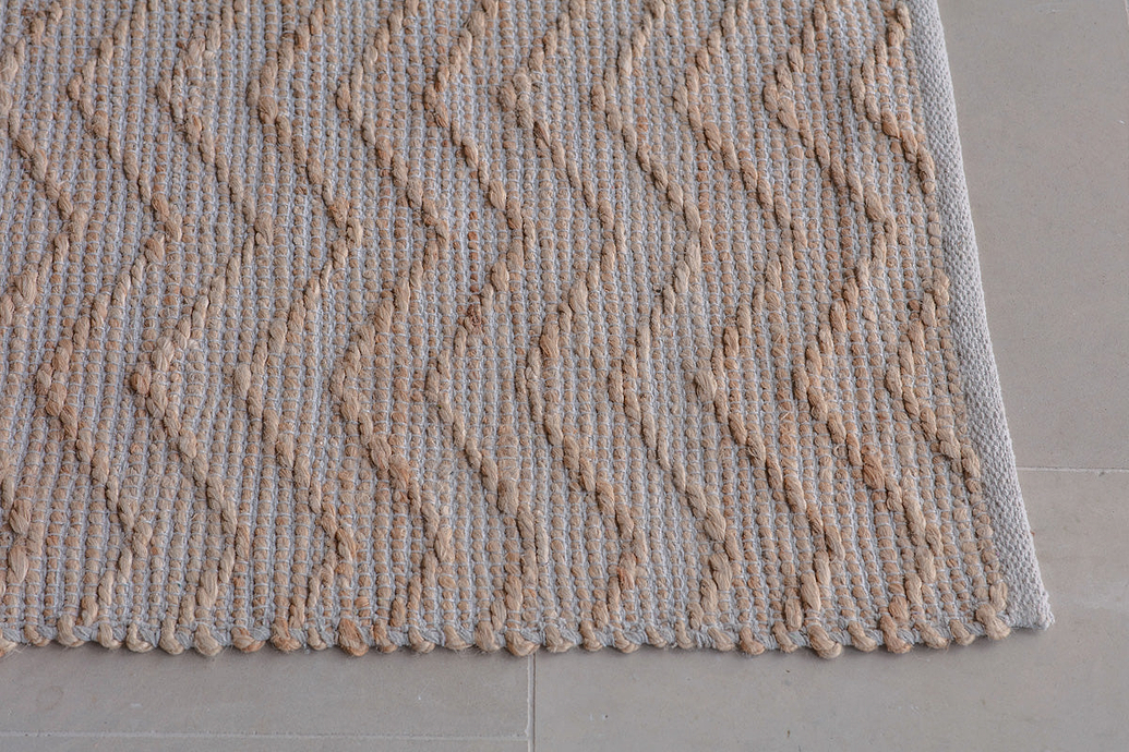 Nabami Chevron Jute Rug - Natural