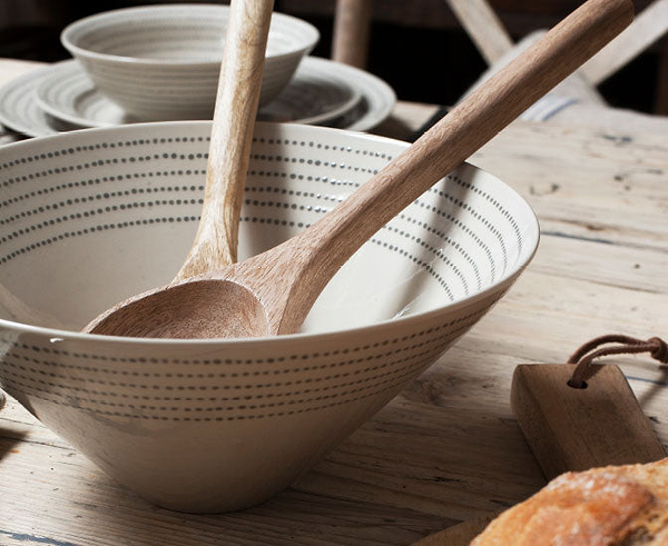 wooden spoons in bowl