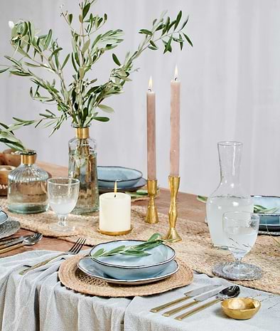 Spring Table Styling