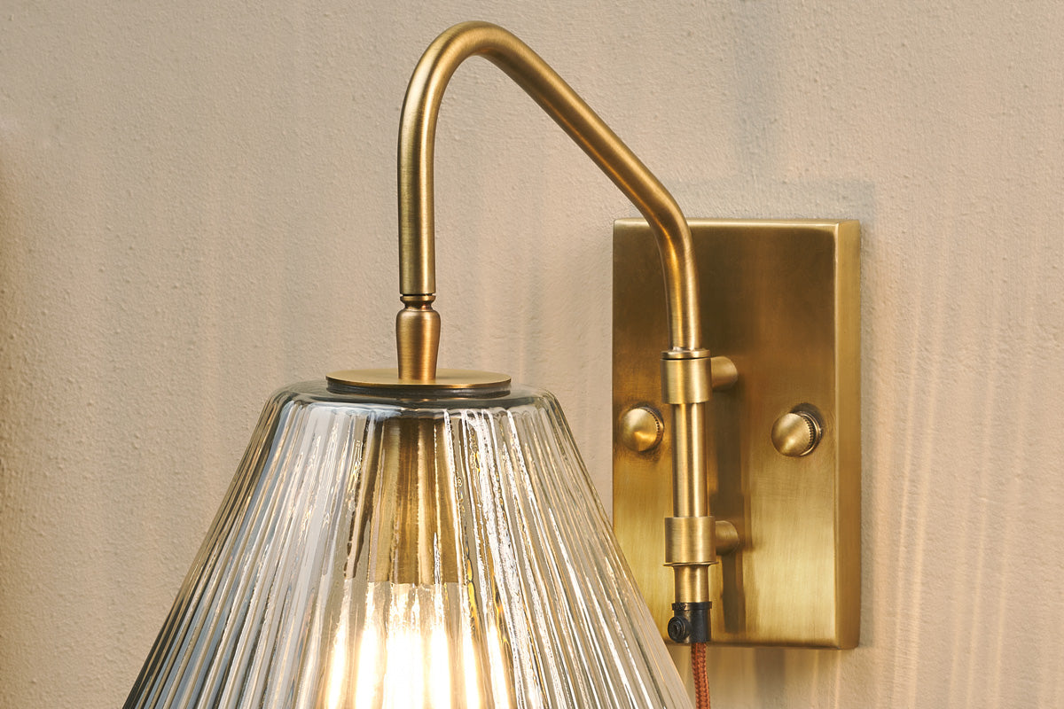 Akoli Glass Wall Lamp - Clear & Antique Brass