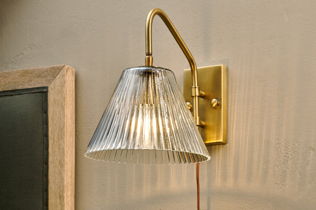 Akoli Glass Wall Lamp - Clear & Antique Brass