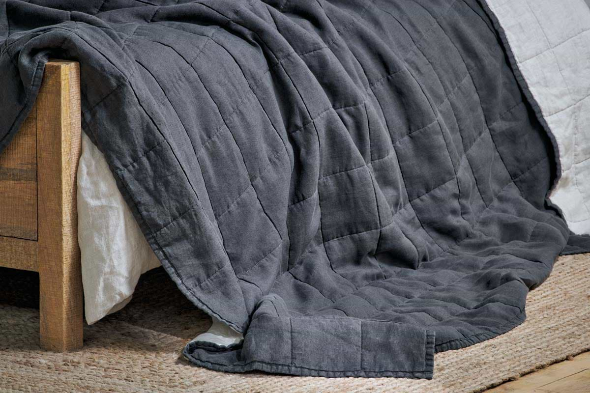 Amar Linen Bed Quilt - Charcoal-nkuku