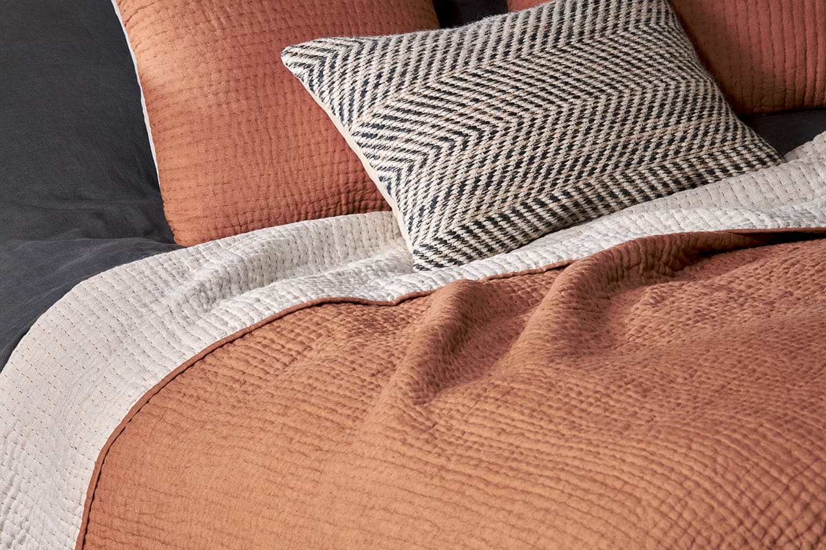 Deuli Linen Bed Quilt - Rust