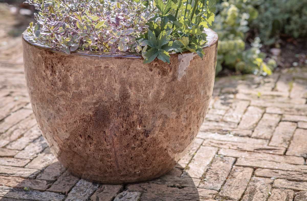 Dunai Terracotta Planter - Brown-nkuku