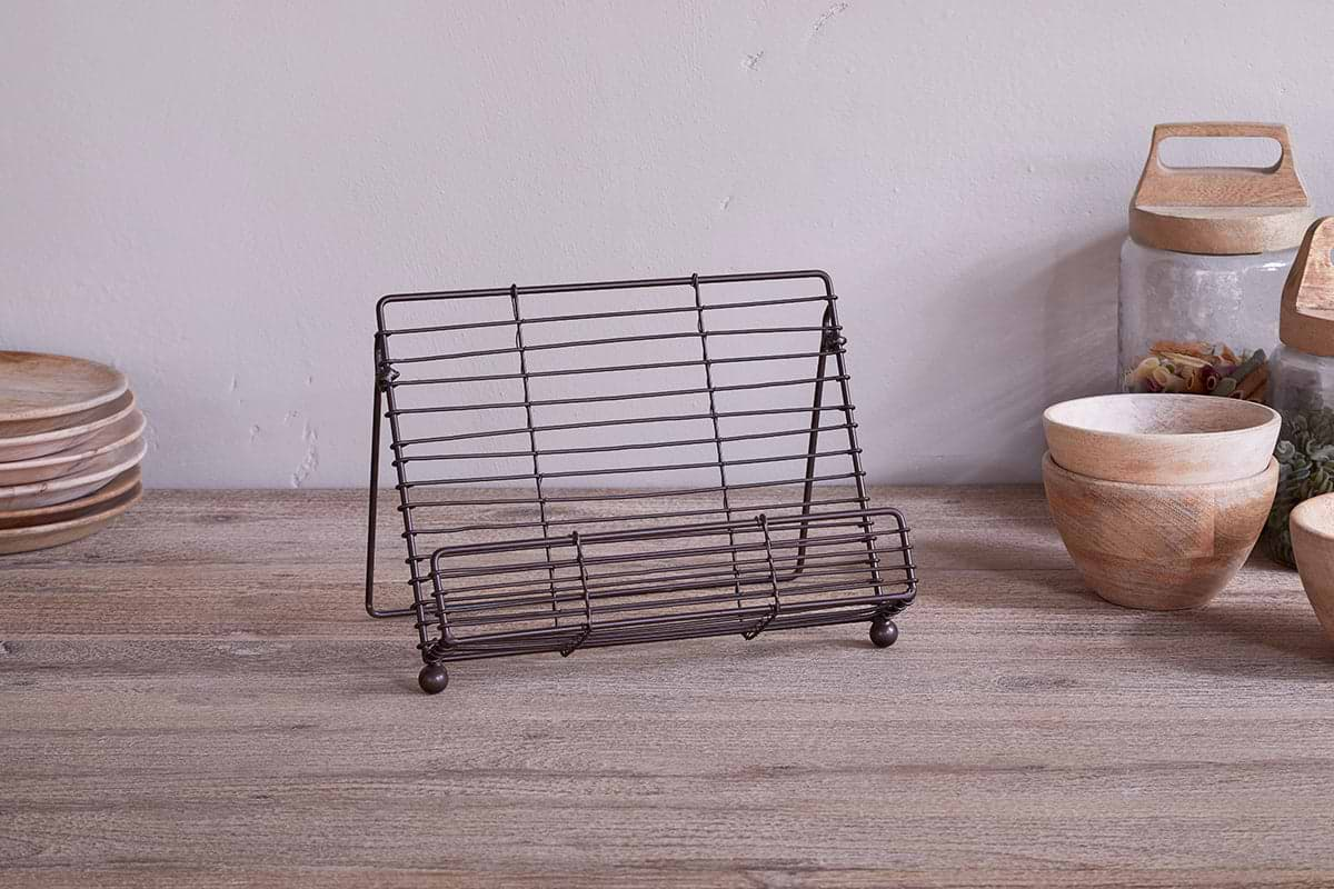 Inkollu Wire Bookstand - Aged Brass-nkuku