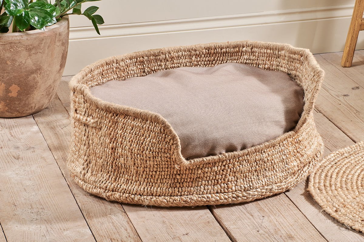 nkuku PET Jaiyuh Hemp Pet Bed
 - Natural - Medium