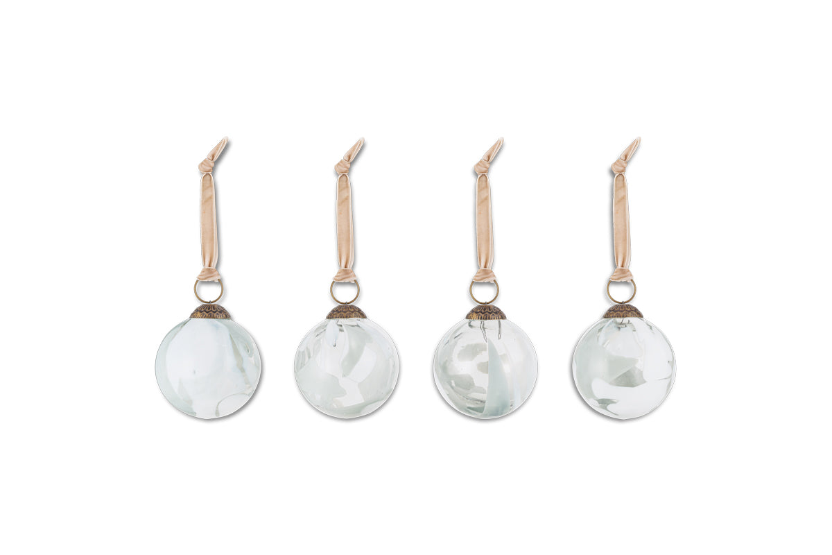 Lohara Baubles - White (Set of 4)