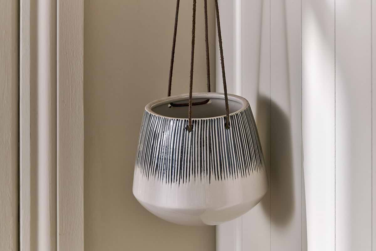 Matamba Ceramic Hanging Planter - Lines-nkuku