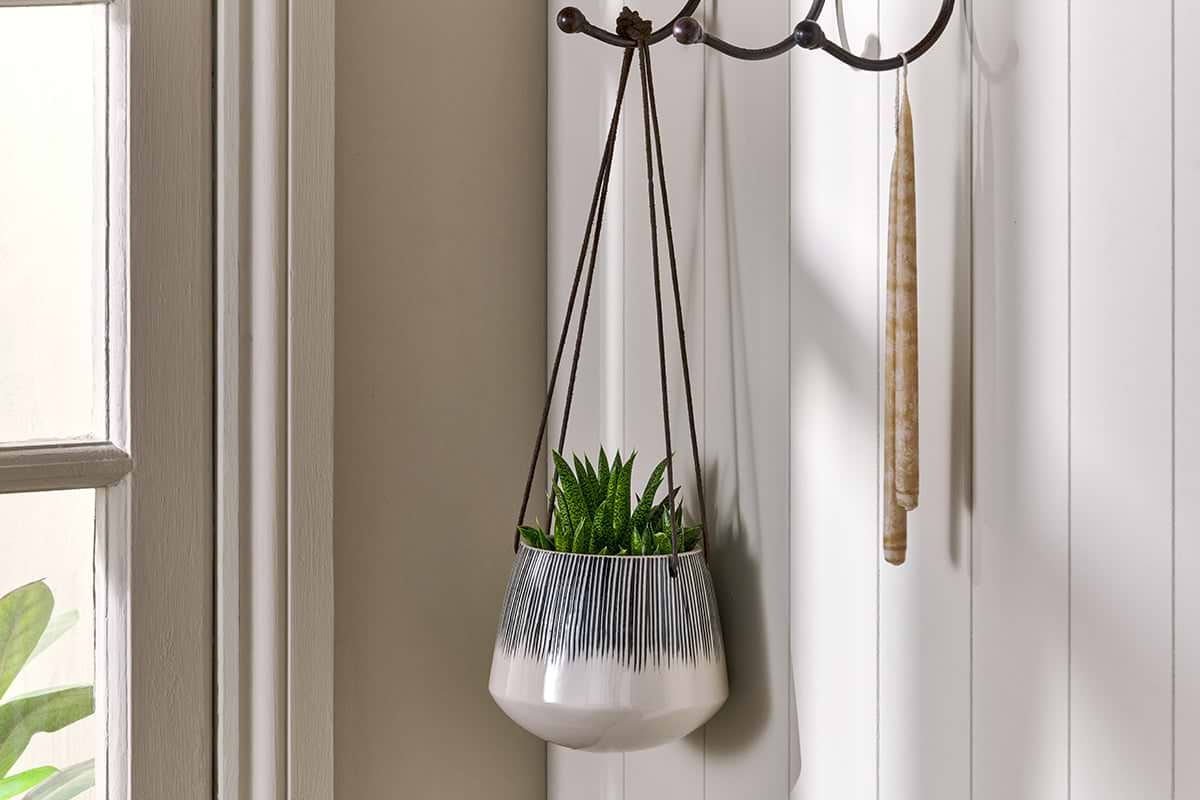 Matamba Ceramic Hanging Planter - Lines-nkuku