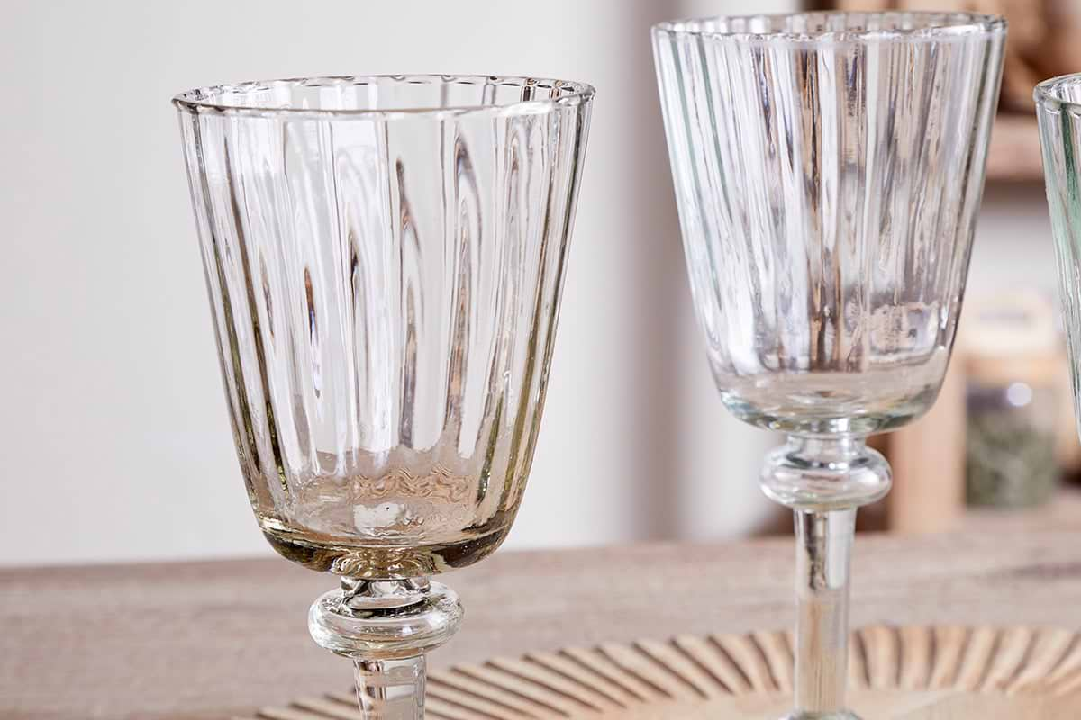 Minati Wine Glass - Clear - (Set of 4)-nkuku